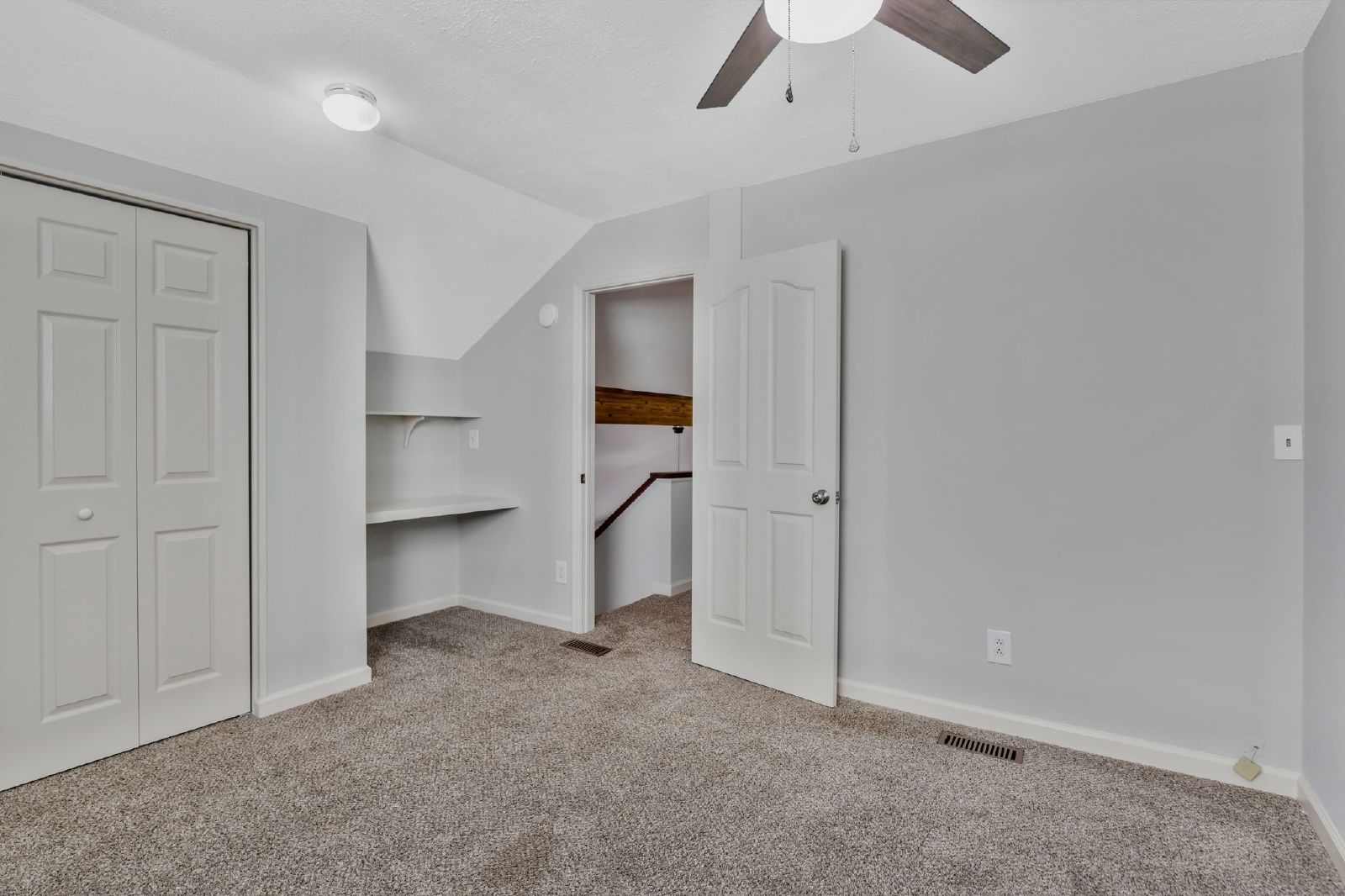 Charming Move-In Ready Home in Prime Murfreesboro Location with *Fenced Backyard* property image