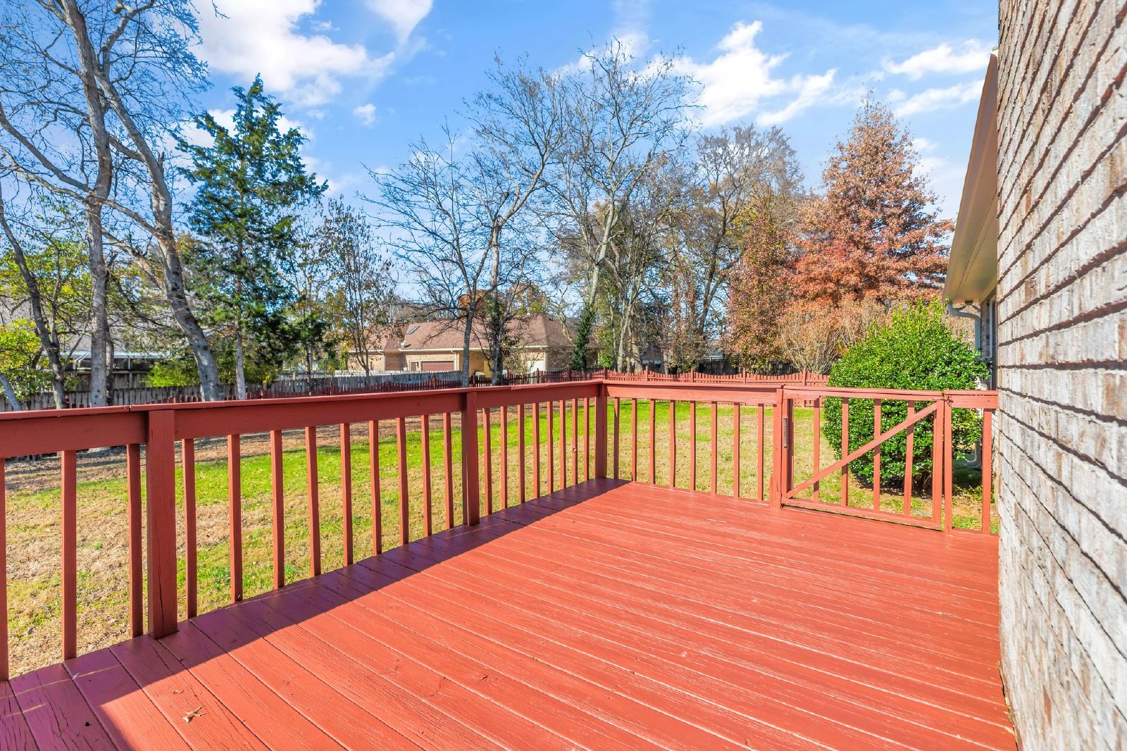 Charming Move-In Ready Home in Prime Murfreesboro Location with *Fenced Backyard* property image