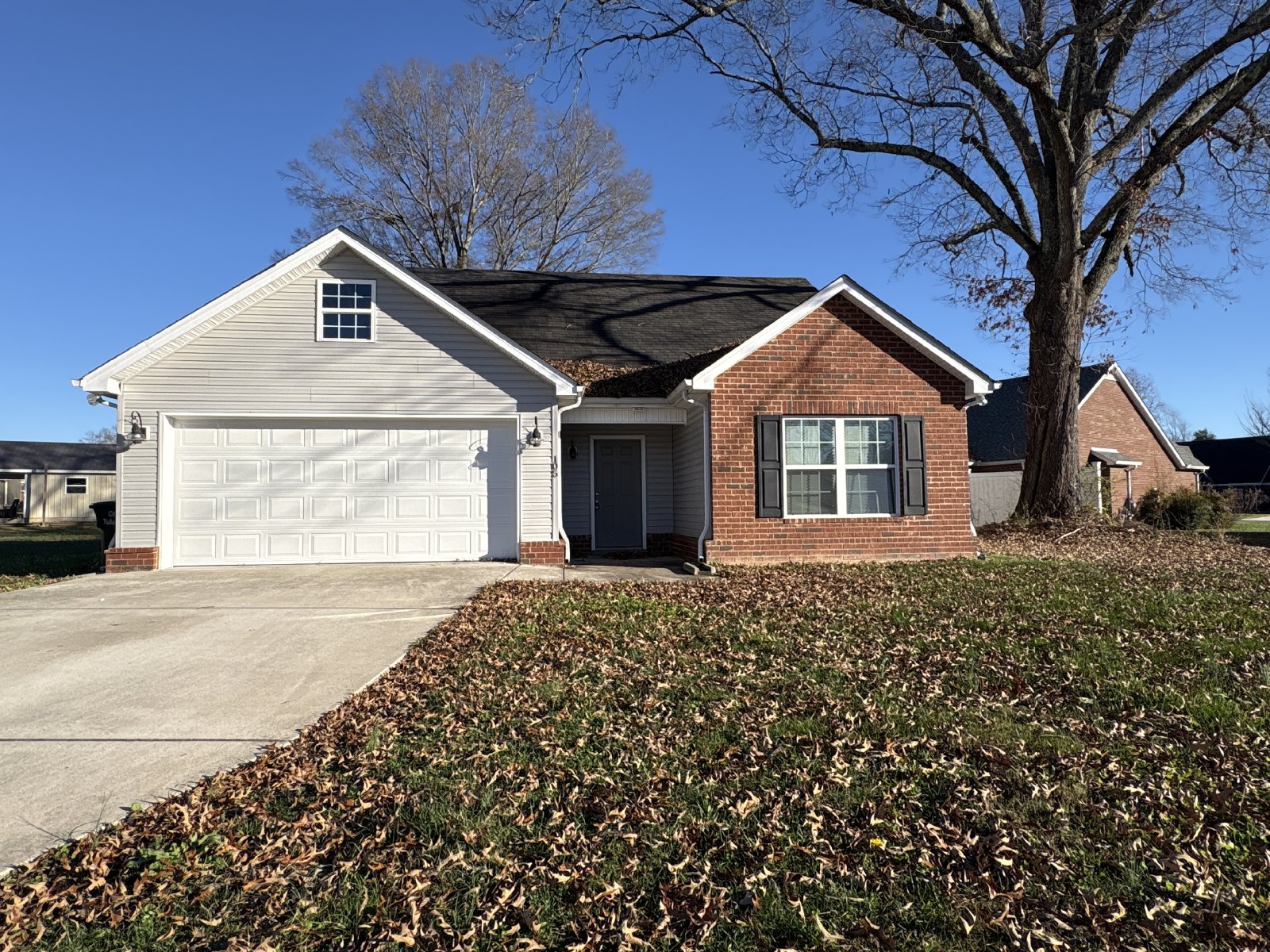 Beautiful Home in Woodridge Estates... property image