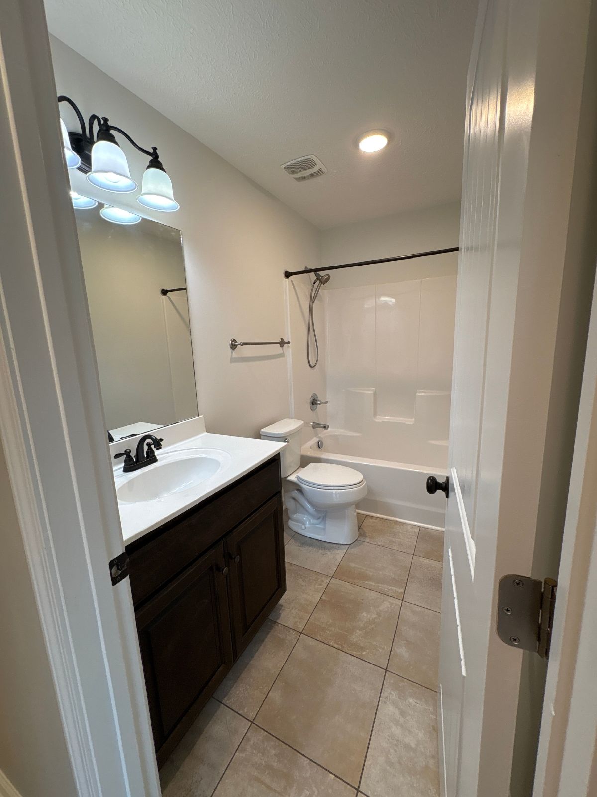 Beautiful Home in Woodridge Estates... property image