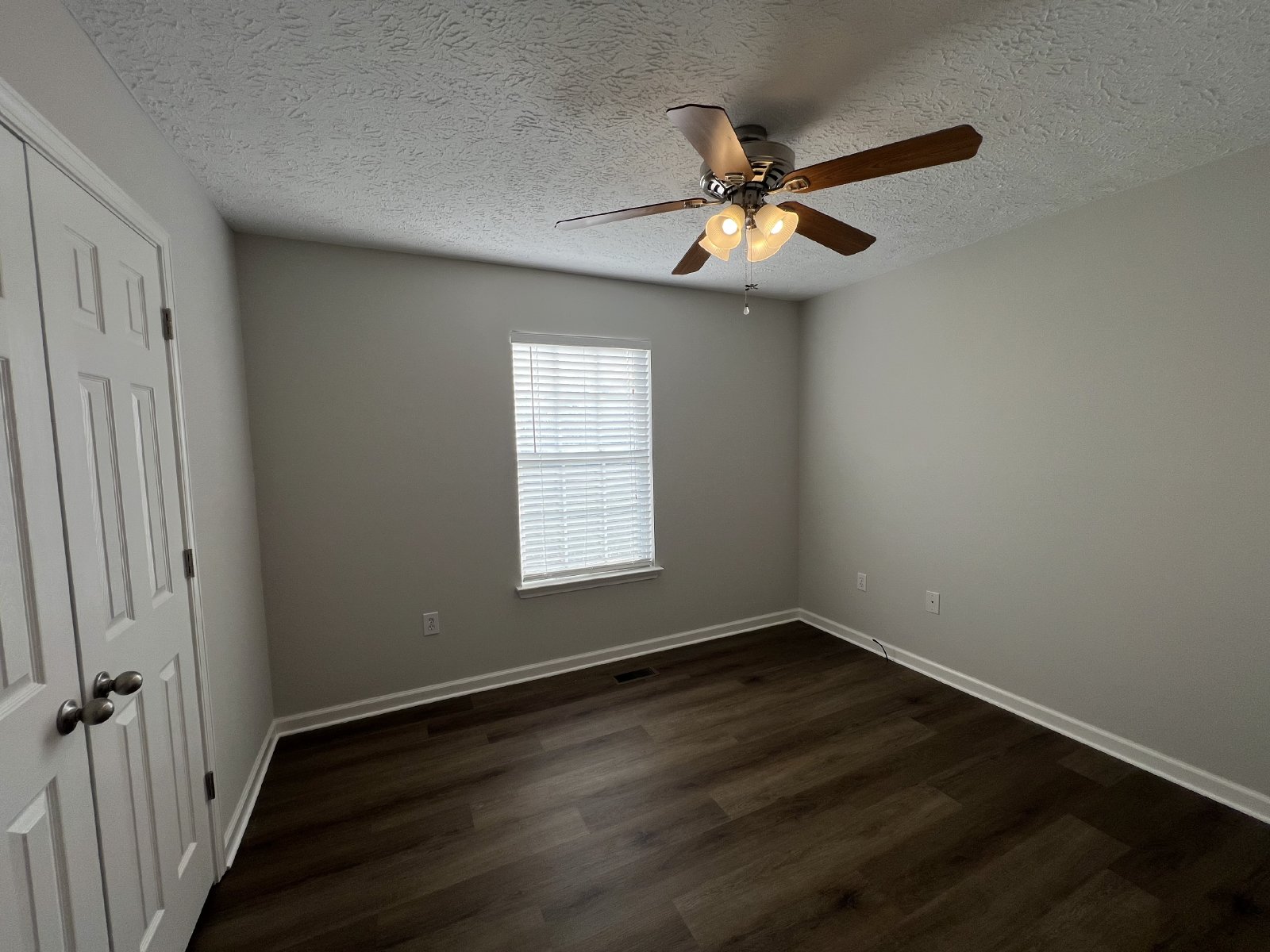 Beautiful 3 Bedroom 2 Bath Home in Christiana - Fenced-in Backyard - Available Now!! property image