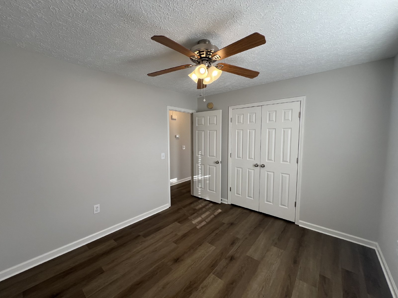 Beautiful 3 Bedroom 2 Bath Home in Christiana - Fenced-in Backyard - Available Now!! property image