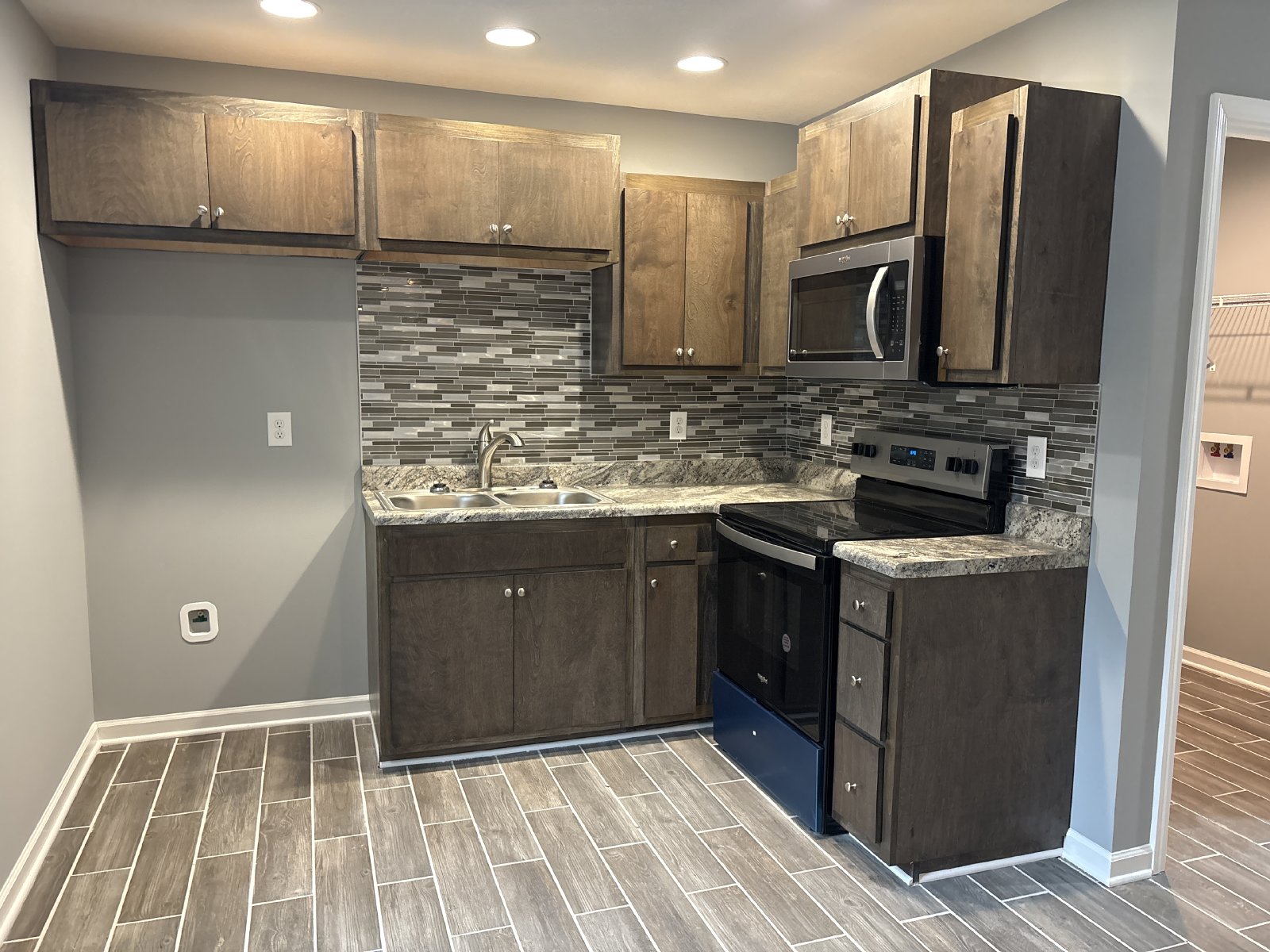 BRAND NEW... Garden Style Apartment in Tullahoma! property image