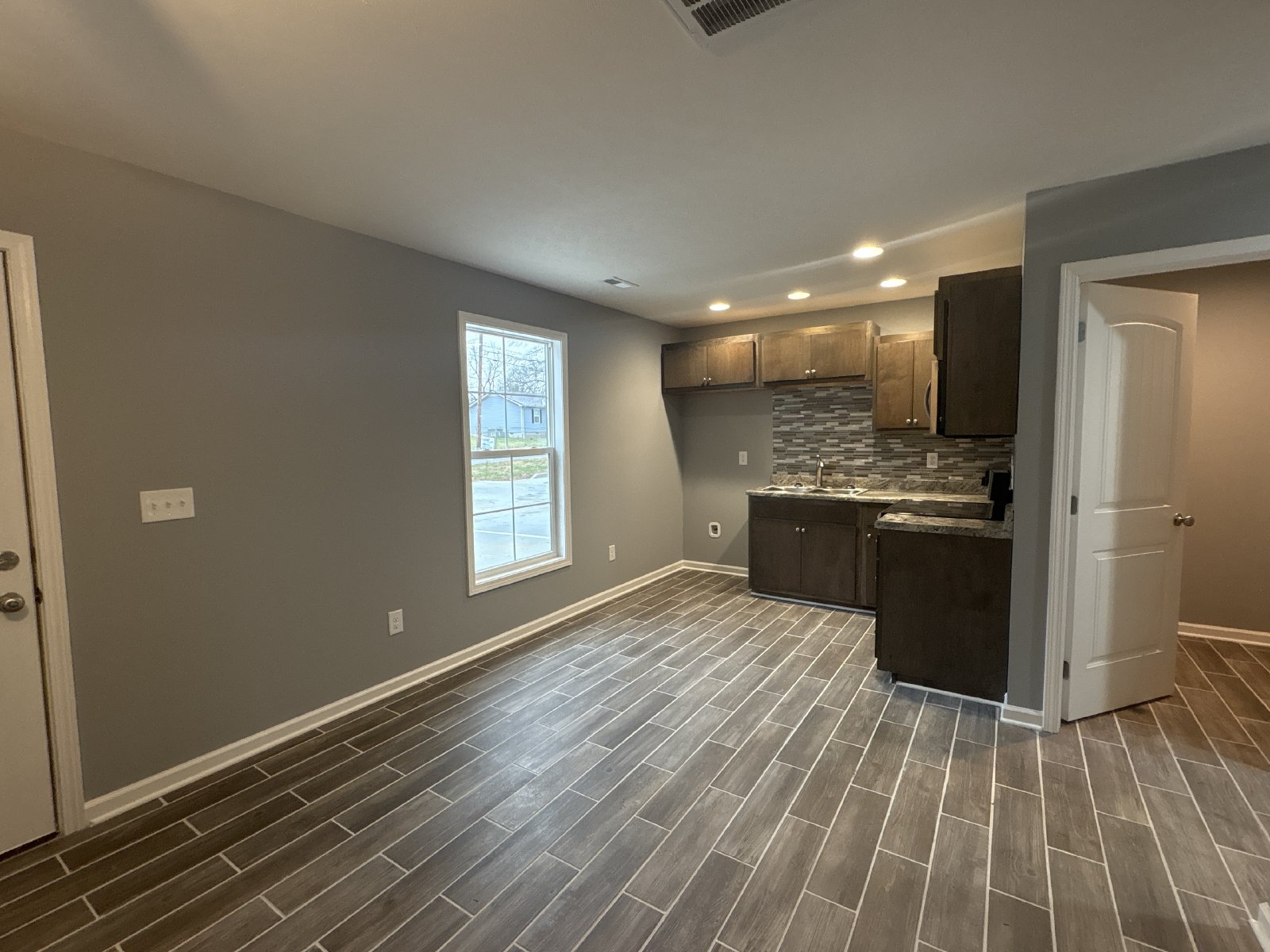 BRAND NEW... Garden Style Apartment in Tullahoma! property image