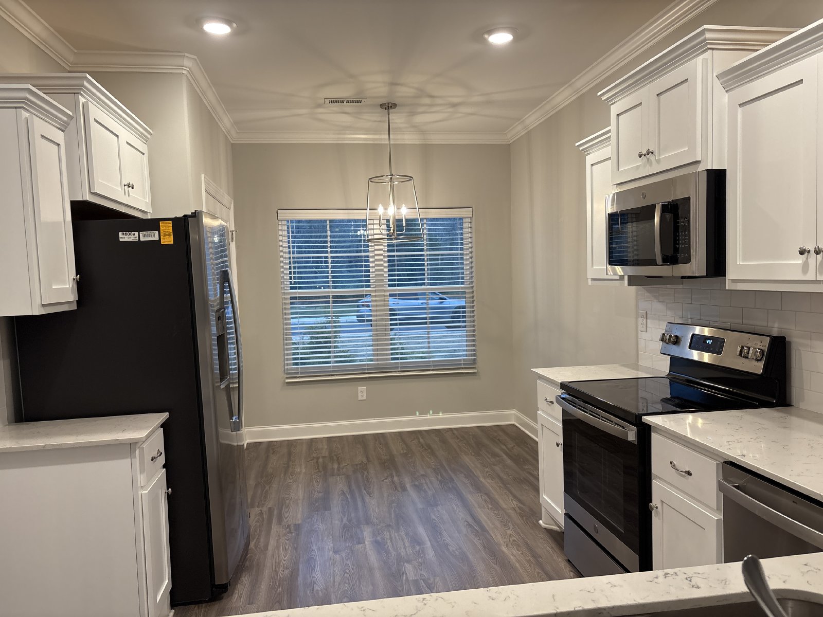 Beautiful & Spacious Townhome in the Center of Manchester! property image