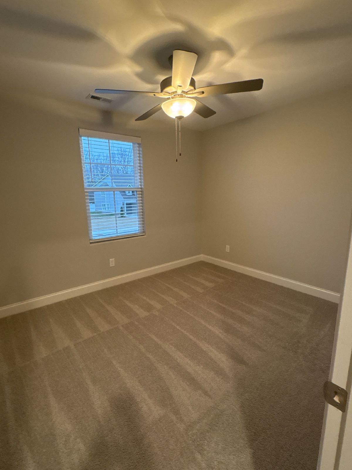Beautiful & Spacious Townhome in the Center of Manchester! property image