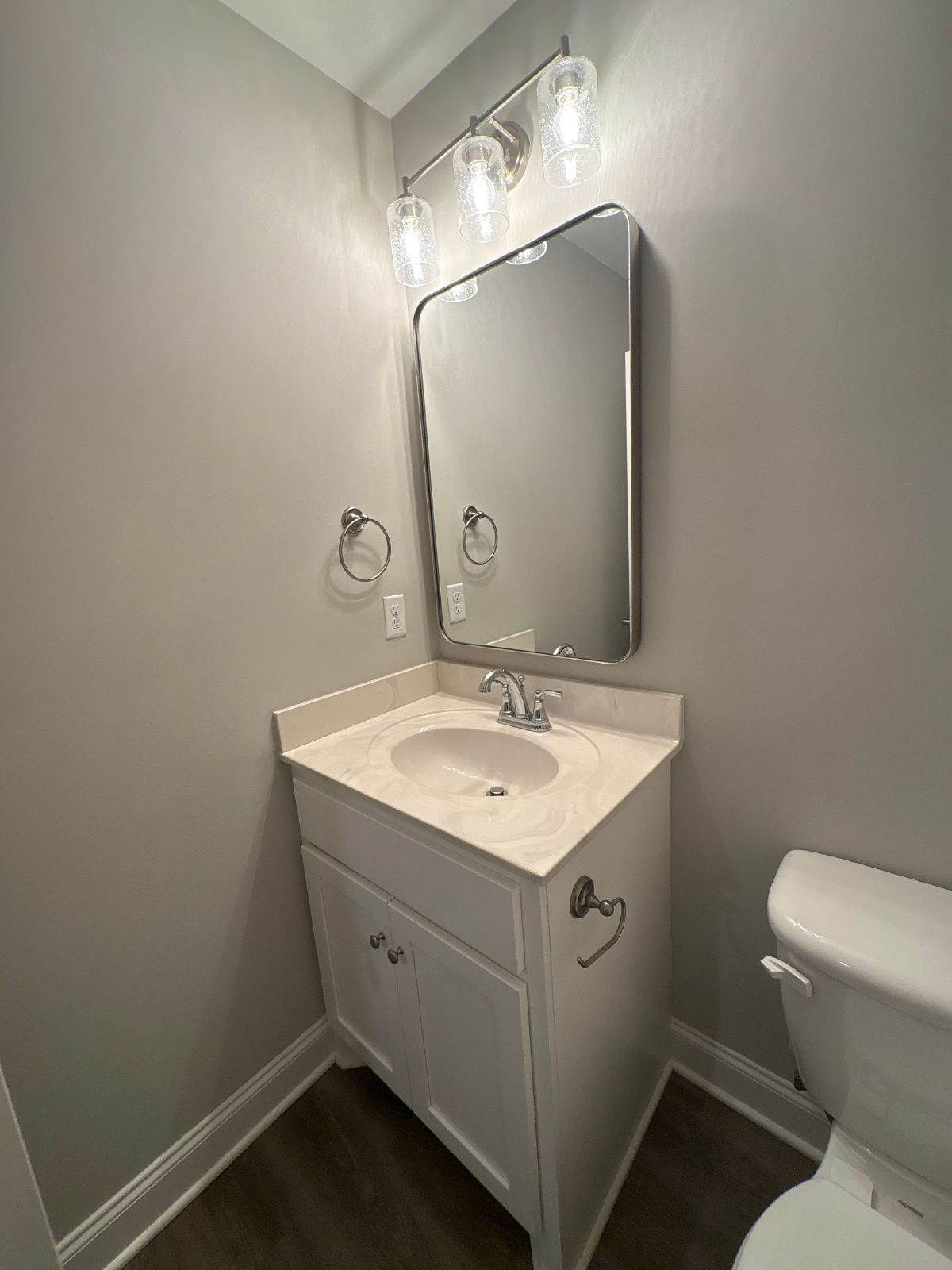 Beautiful & Spacious Townhome in the Center of Manchester! property image