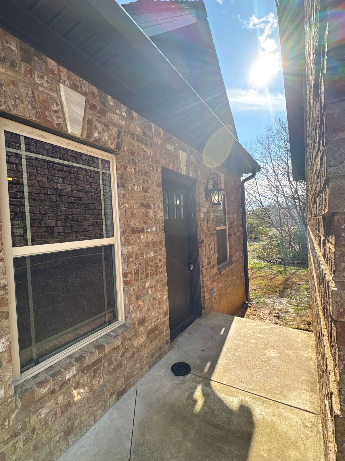 Charming End Unit w/ High End Finishes + Washer & Dryer Included! property image