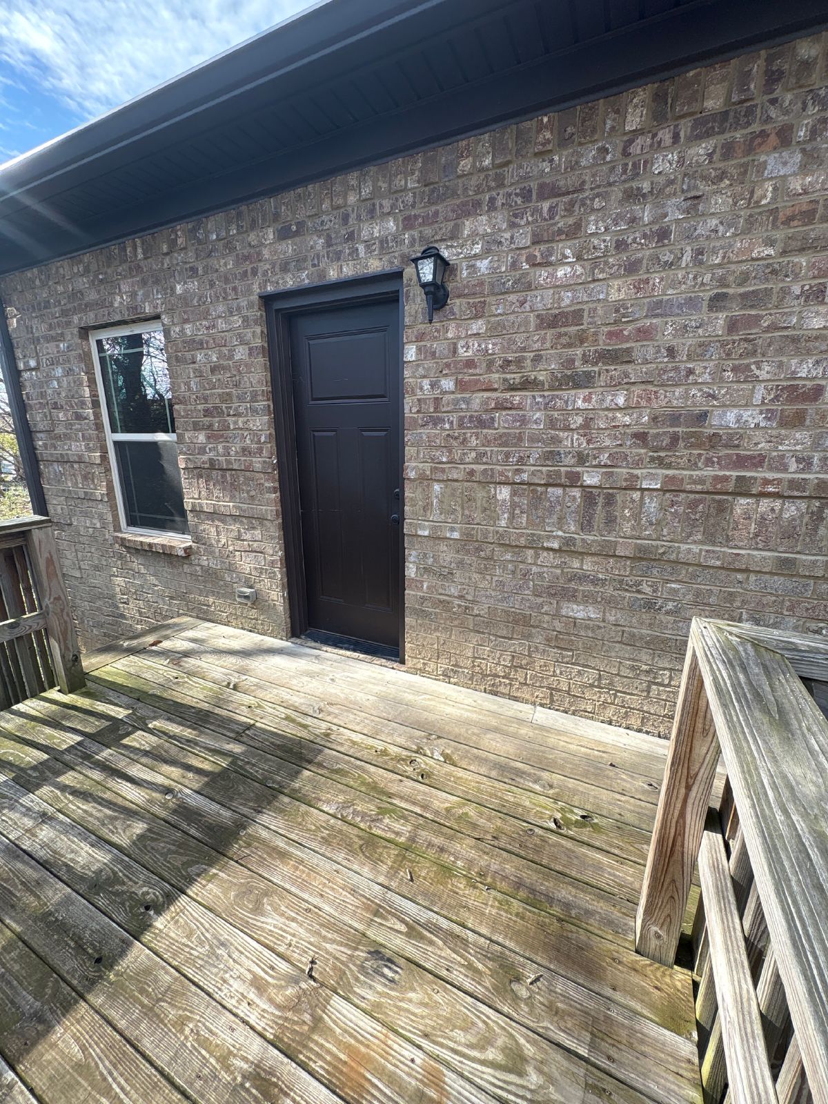 Charming End Unit w/ High End Finishes + Washer & Dryer Included! property image