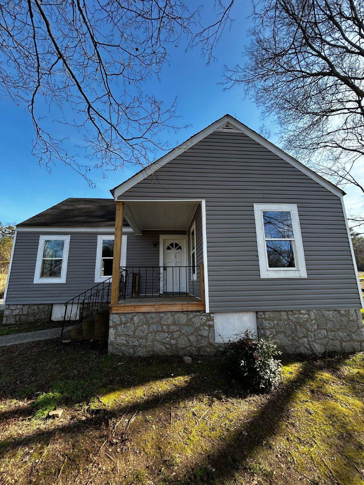 Charming 3-bedroom, 2-bathroom haven nestled in the heart of Ringgold, GA property image