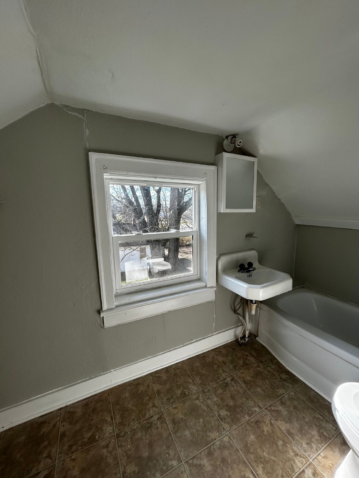 Charming 3-bedroom, 2-bathroom haven nestled in the heart of Ringgold, GA property image