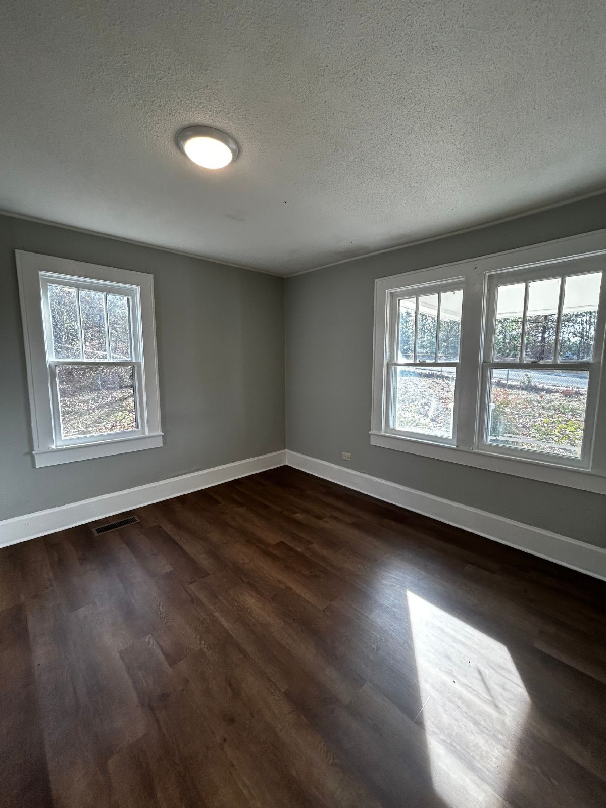 Charming 1-bedroom, 1-bathroom nestled in the heart of Ringgold, GA property image