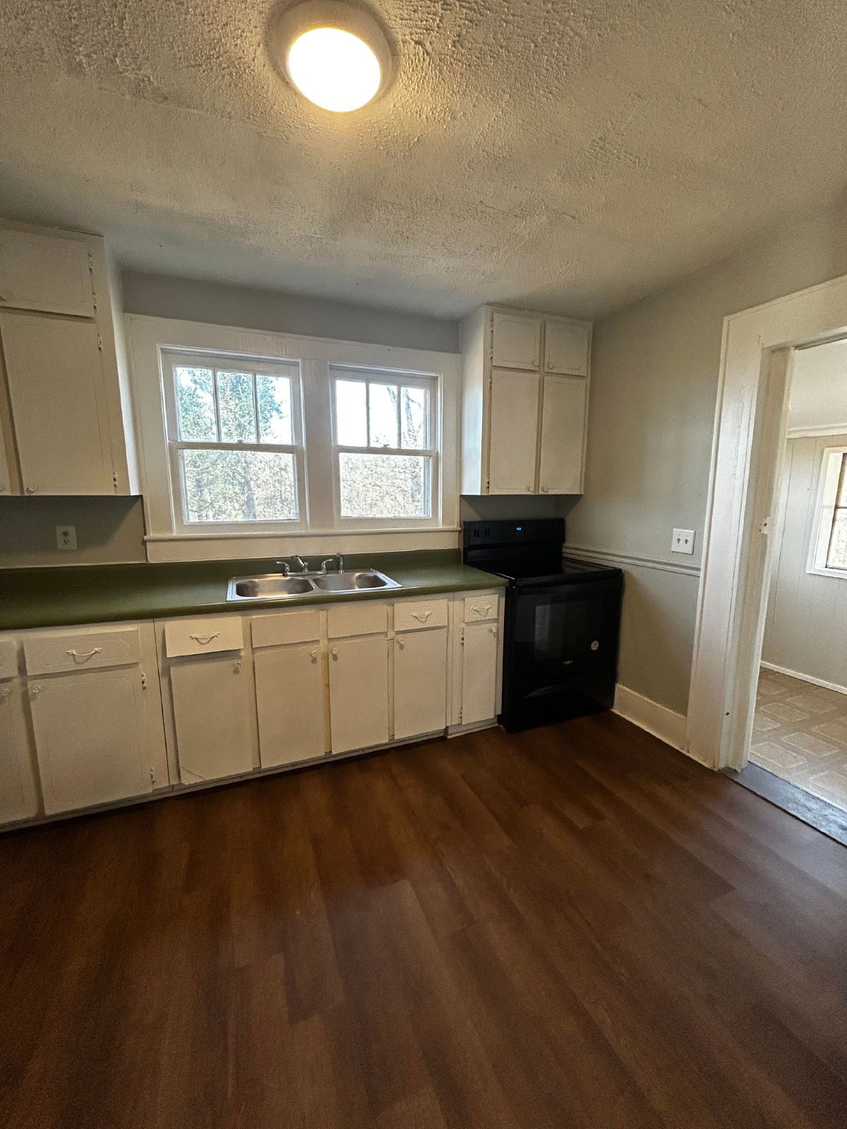 Charming 1-bedroom, 1-bathroom nestled in the heart of Ringgold, GA property image