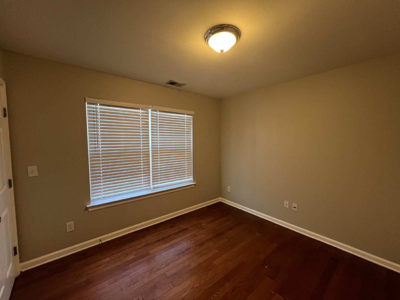 Available Now - 3BR 2.5BA Home on Corner Lot in Smyrna! property image