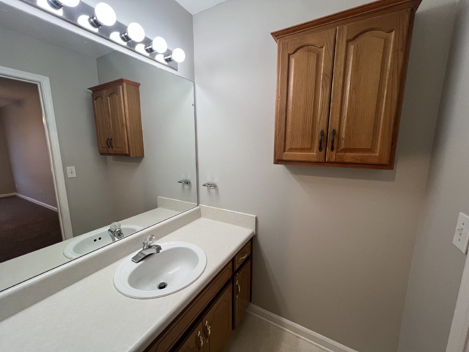 Available Now - 3BR 2.5BA Home on Corner Lot in Smyrna! property image