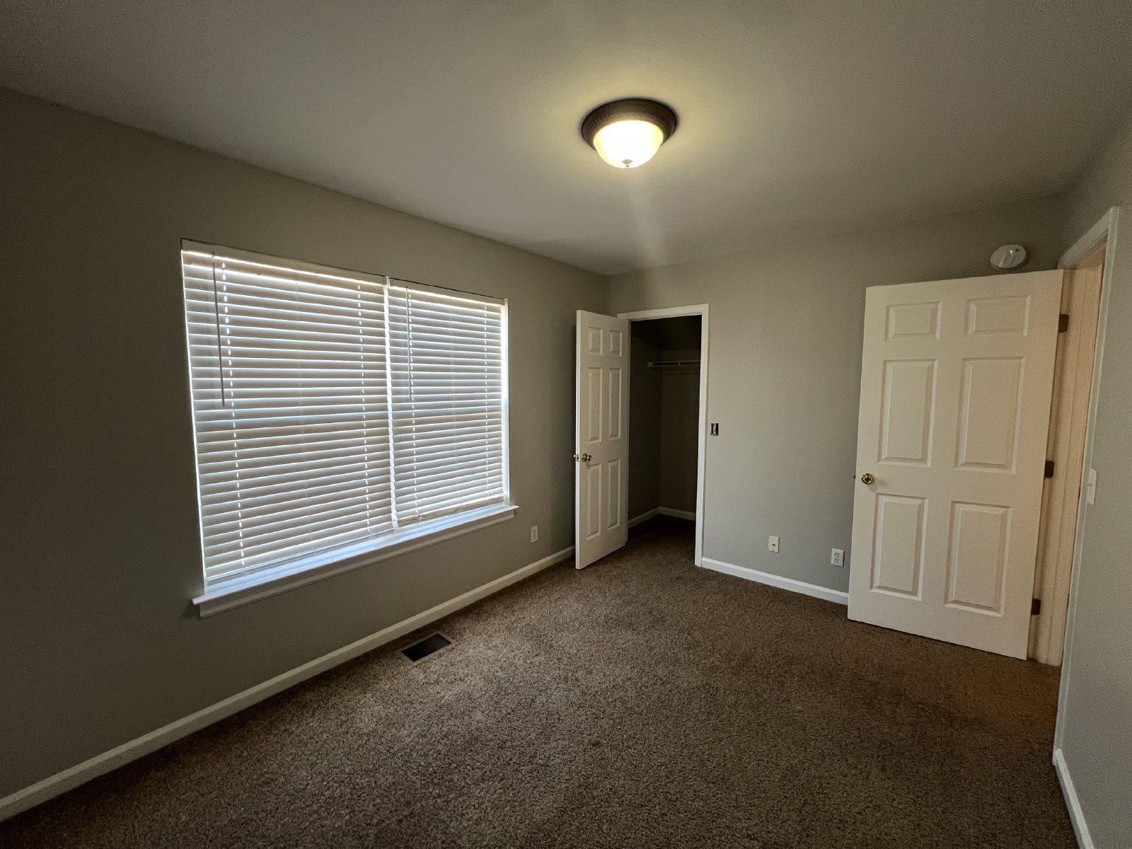 Available Now - 3BR 2.5BA Home on Corner Lot in Smyrna! property image