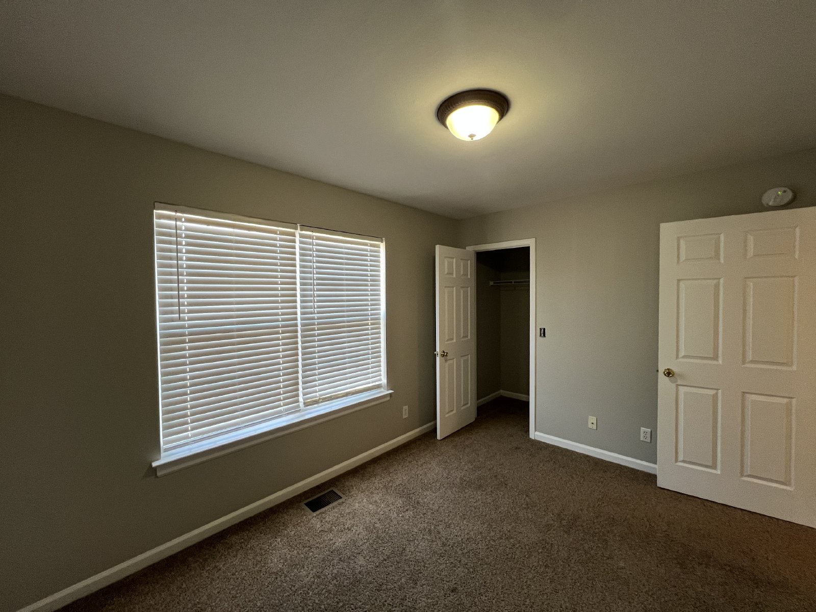 Available Now - 3BR 2.5BA Home on Corner Lot in Smyrna! property image