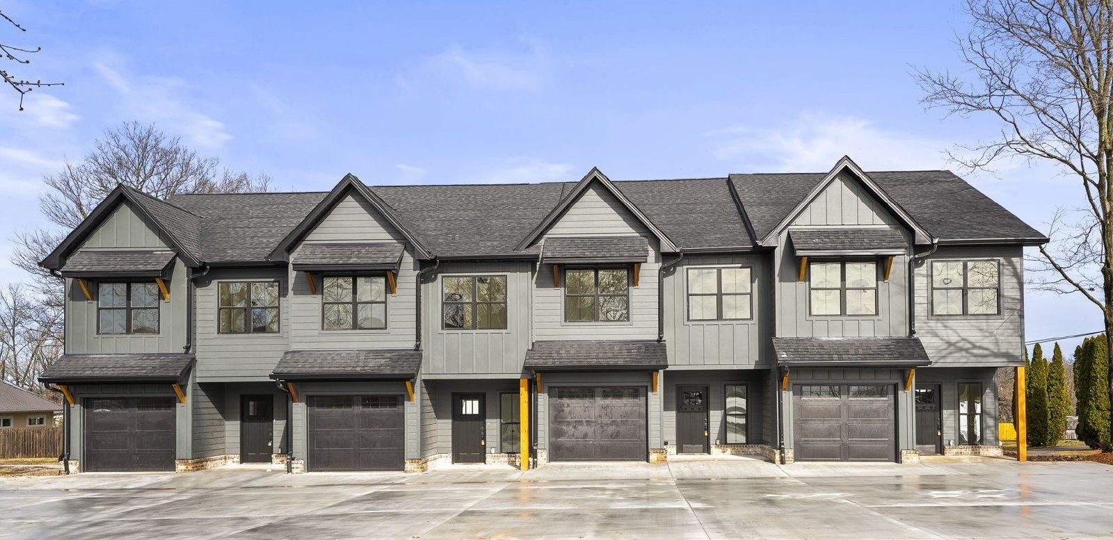 BRAND NEW Townhomes in Winchester...Walking Distance to Downtown Square! property image