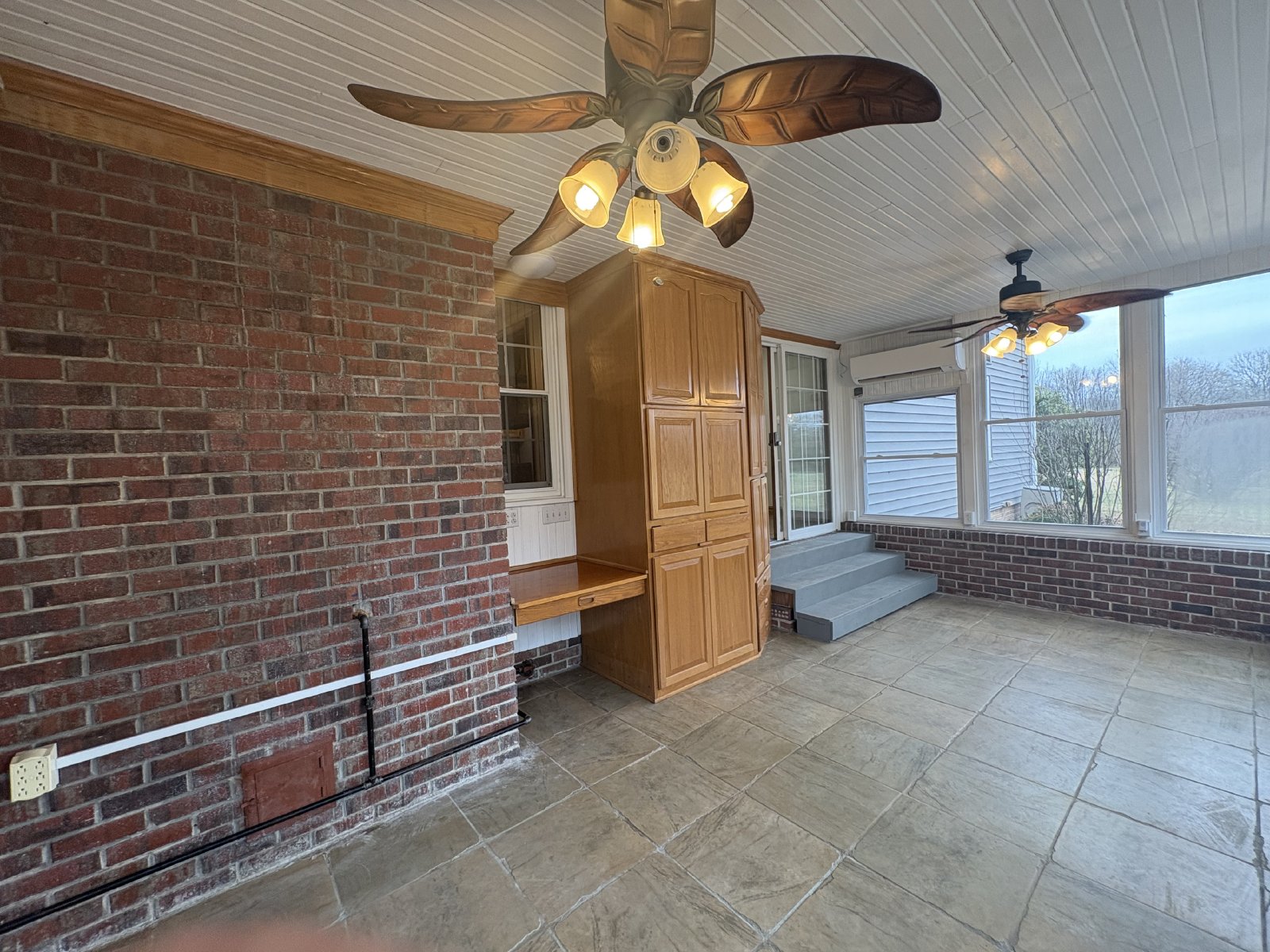 Charming Home Near Lakewood Golf & Country Club in Tullahoma... property image