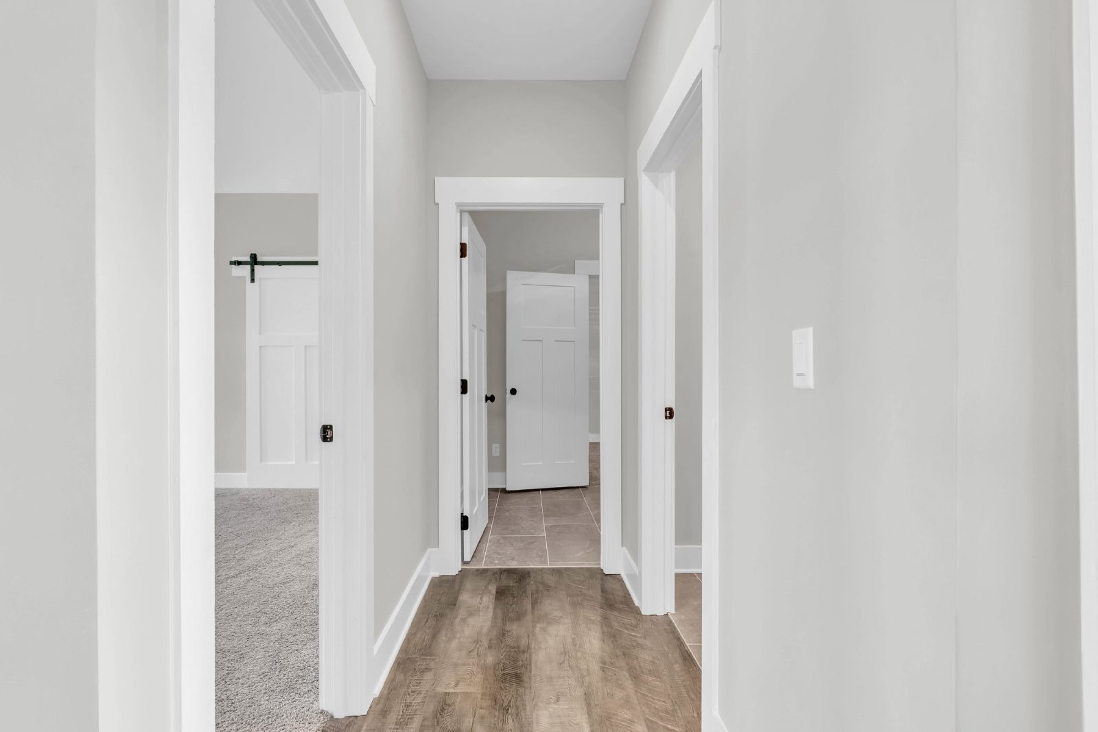 New Build with Location + Plenty Of Space + Incredible Community - 4 Beds, 3.5 Baths, Soaring Ceilings, 2 Car Garage. property image