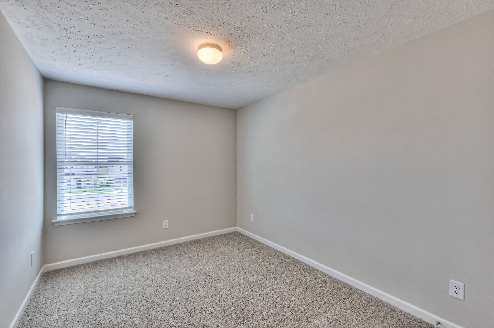 BRAND NEW Luxury Townhome in Tullahoma with MOVE IN SPECIAL!! property image