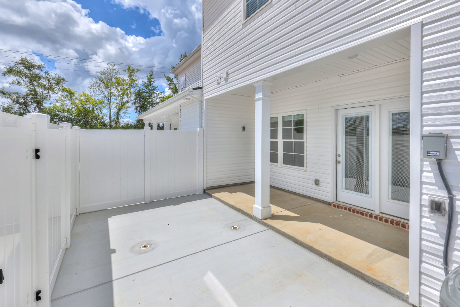 BRAND NEW Luxury Townhome in Tullahoma with MOVE IN SPECIAL!! property image