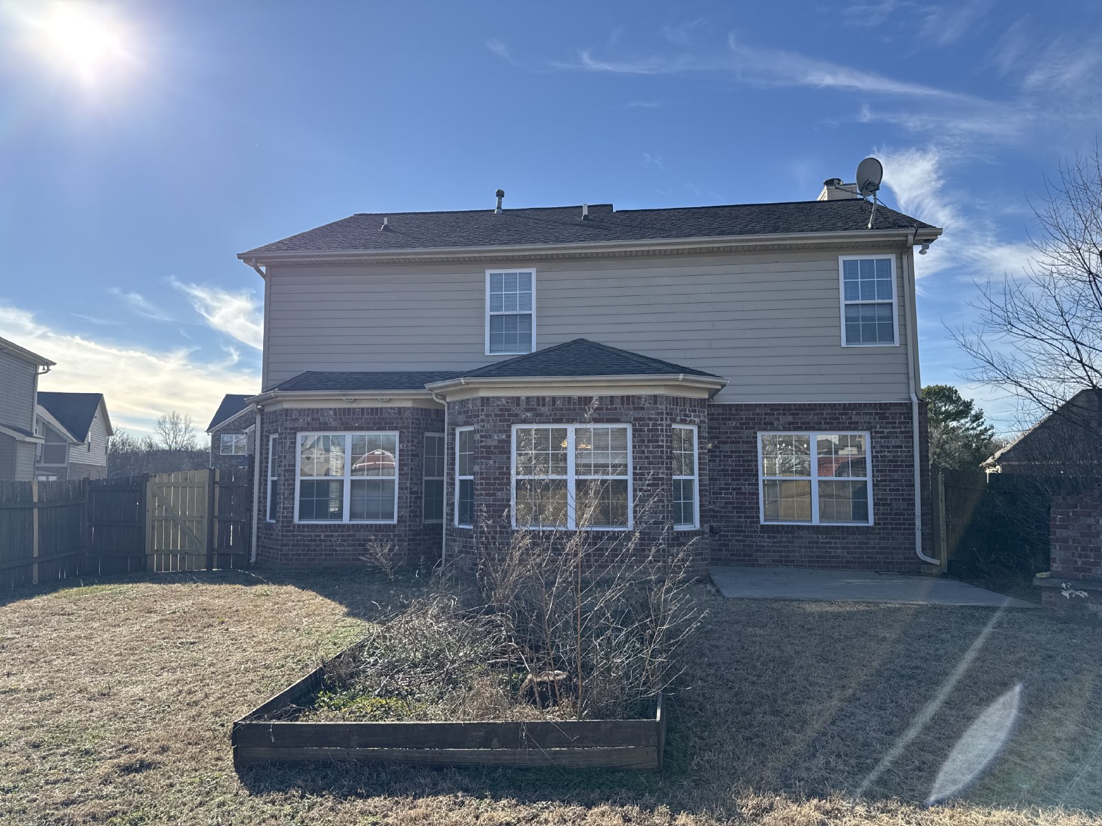 4BR Home in Quiet Bordeaux Cul‑de‑Sac – Easy Access to Downtown property image