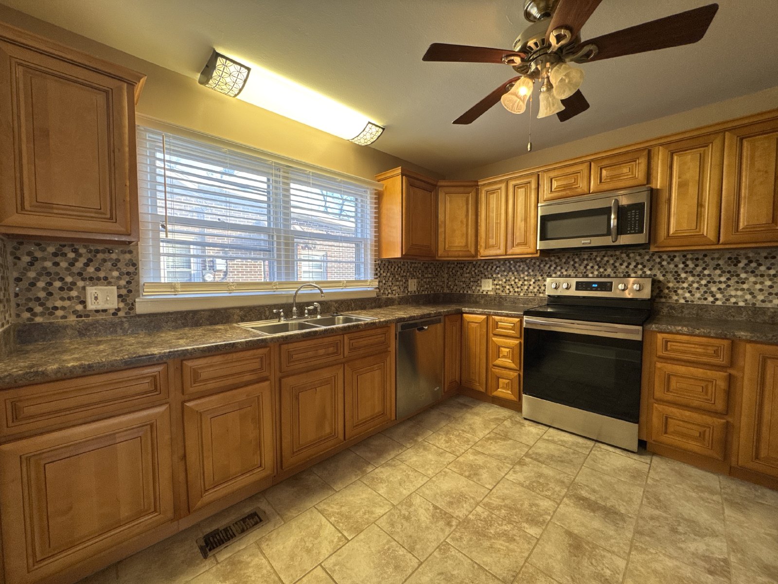 Charming 3BR Near MTSU & Downtown Murfreesboro property image