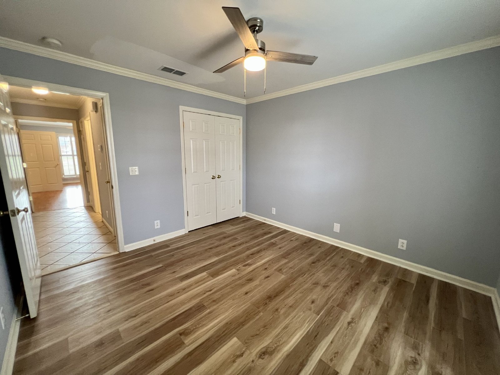 All Brick 3 Bed/2 Bath + 2 Car Garage & Enclosed Back porch property image