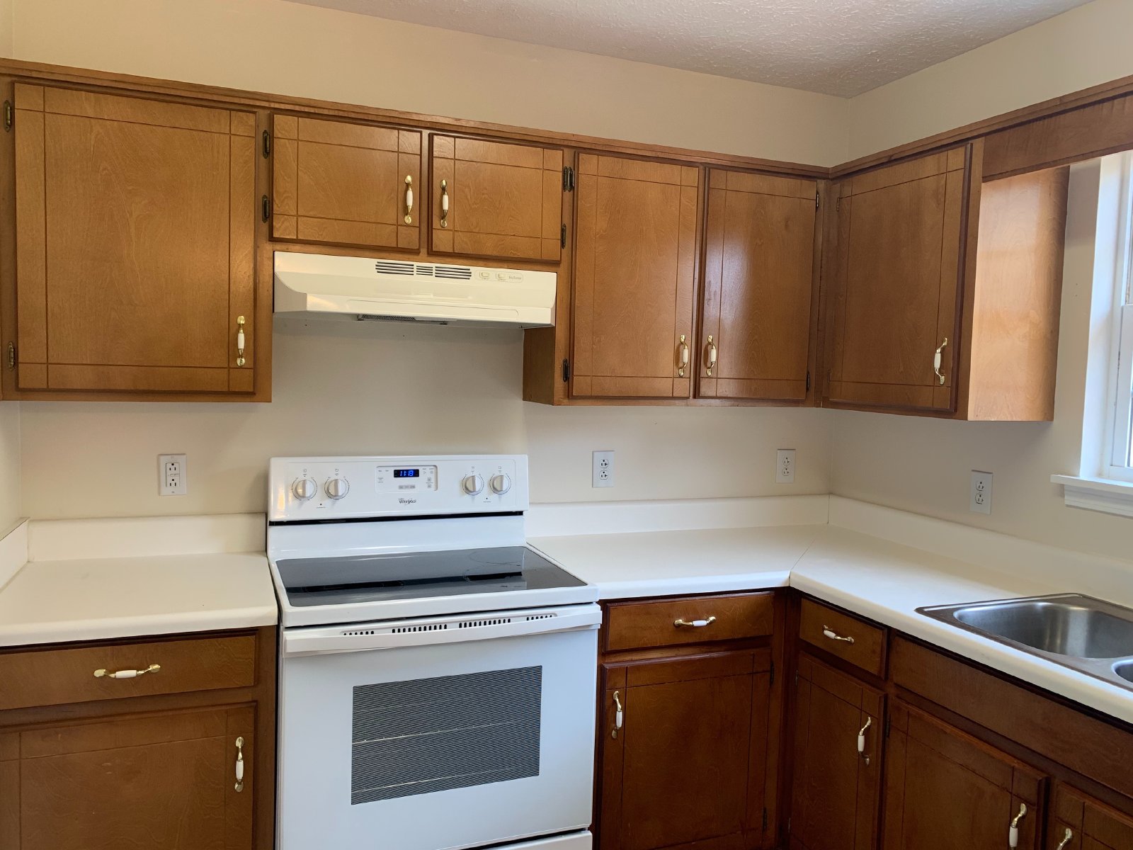 Adorable 3 Bedroom Home with Large Yard!... property image