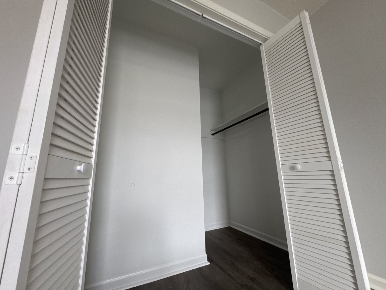 Updated 3BR Home Near Percy Priest & Airport – Fenced Yard & Easy Commute property image