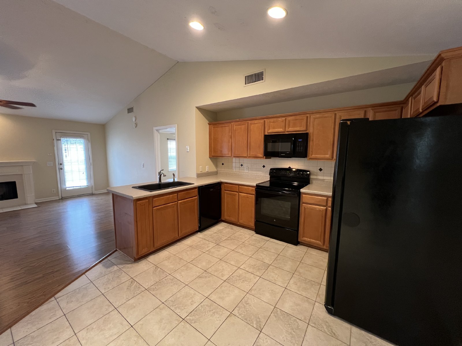 Available Now 3 BR 2 Bath Home in Lavernge with Fenced in Backyard! property image