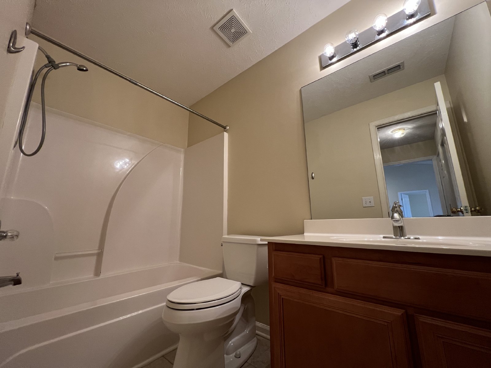 Available Now 3 BR 2 Bath Home in Lavernge with Fenced in Backyard! property image