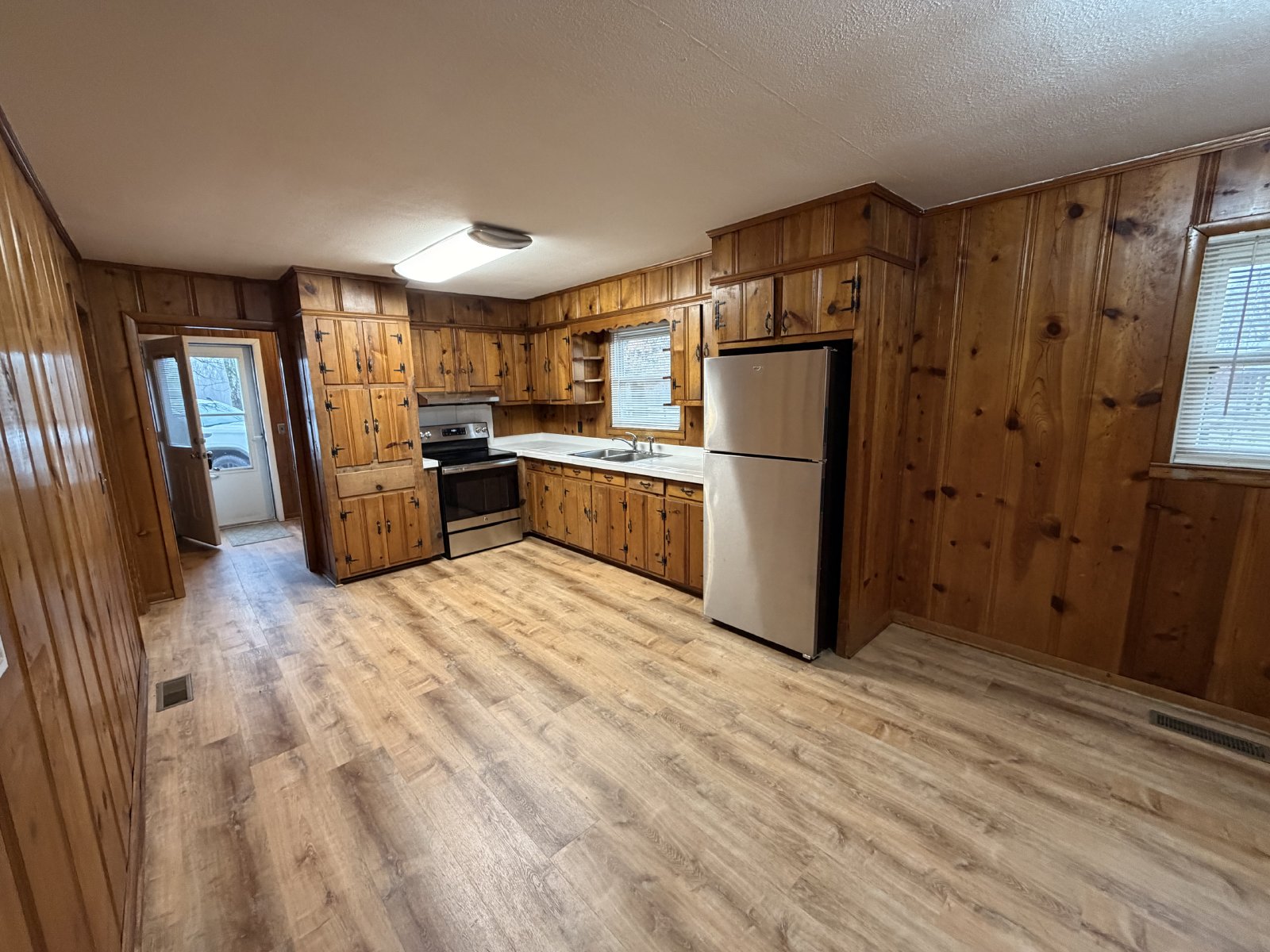 Charming 3 Bed 1 Bath Home in Woodbury property image