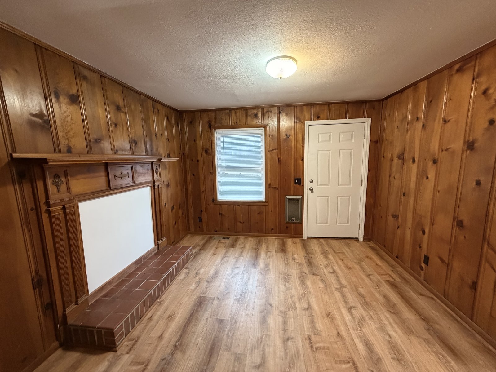 Charming 3 Bed 1 Bath Home in Woodbury property image