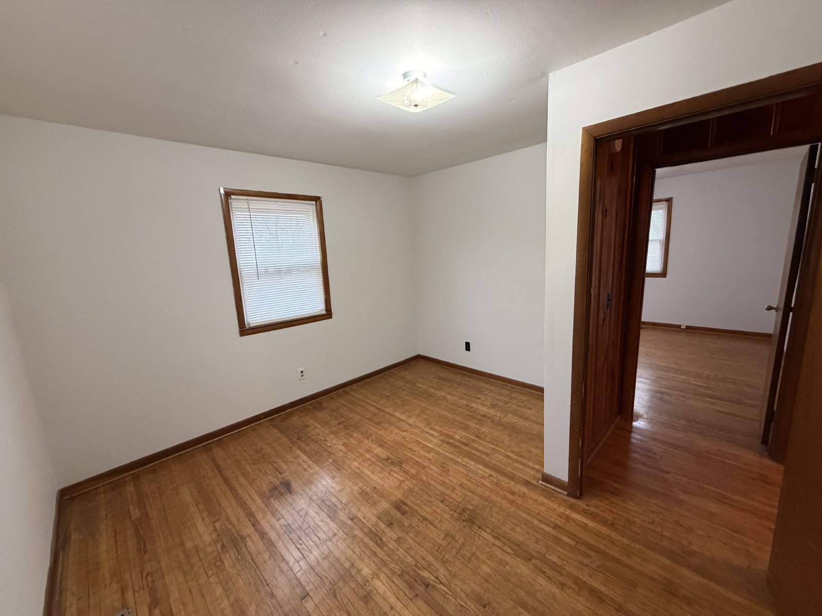 Charming 3 Bed 1 Bath Home in Woodbury property image