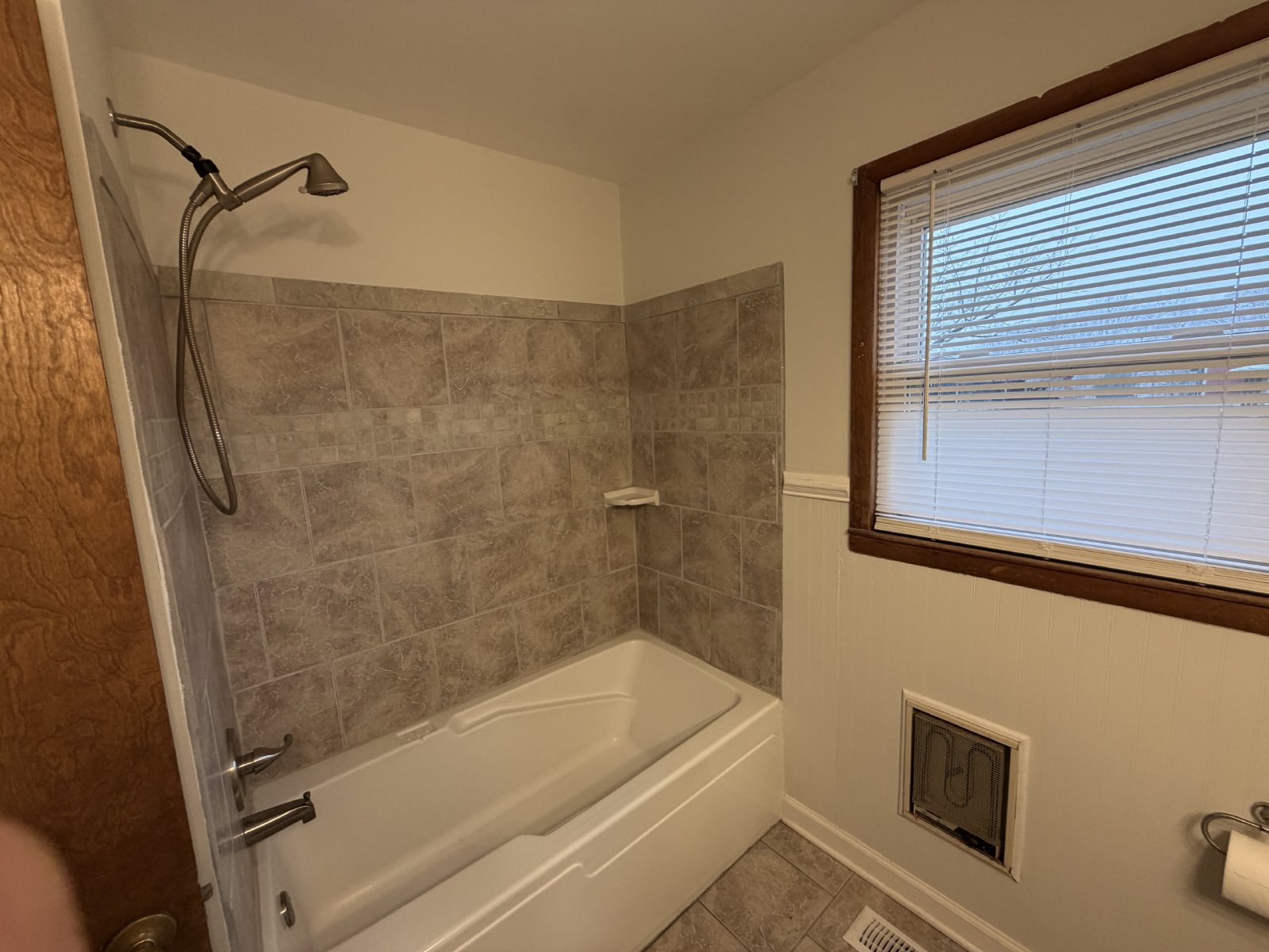 Charming 3 Bed 1 Bath Home in Woodbury property image