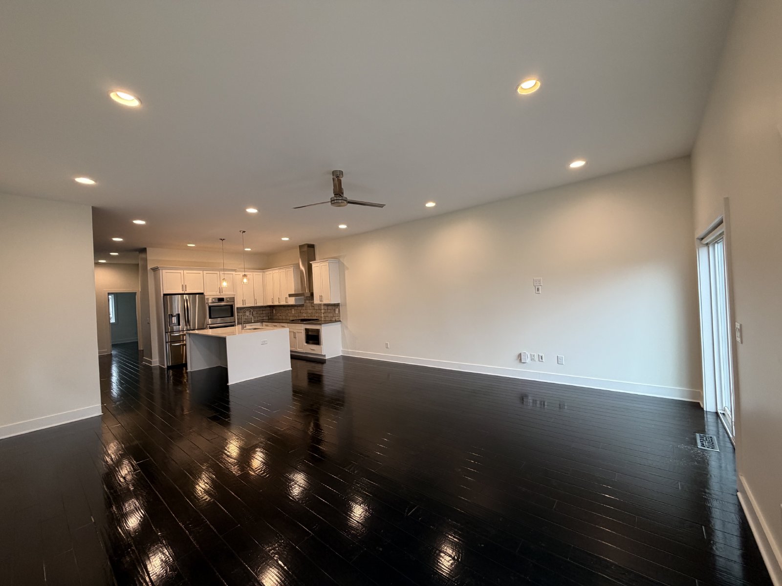 Beautiful Modern Home in Nashville Near the Fairgrounds property image