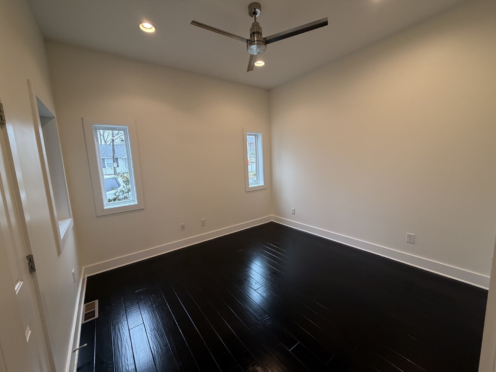 Beautiful Modern Home in Nashville Near the Fairgrounds property image