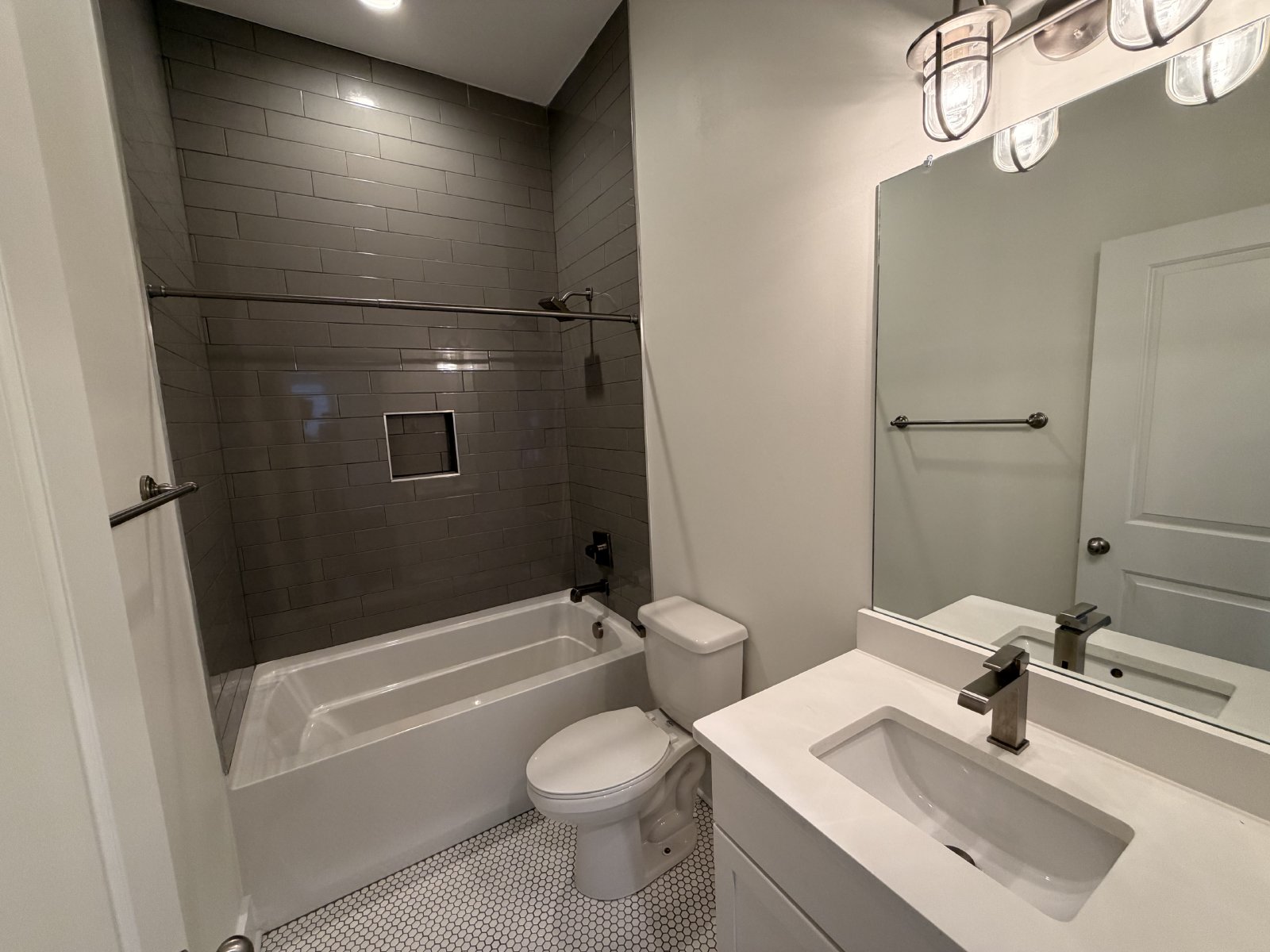 Beautiful Modern Home in Nashville Near the Fairgrounds property image