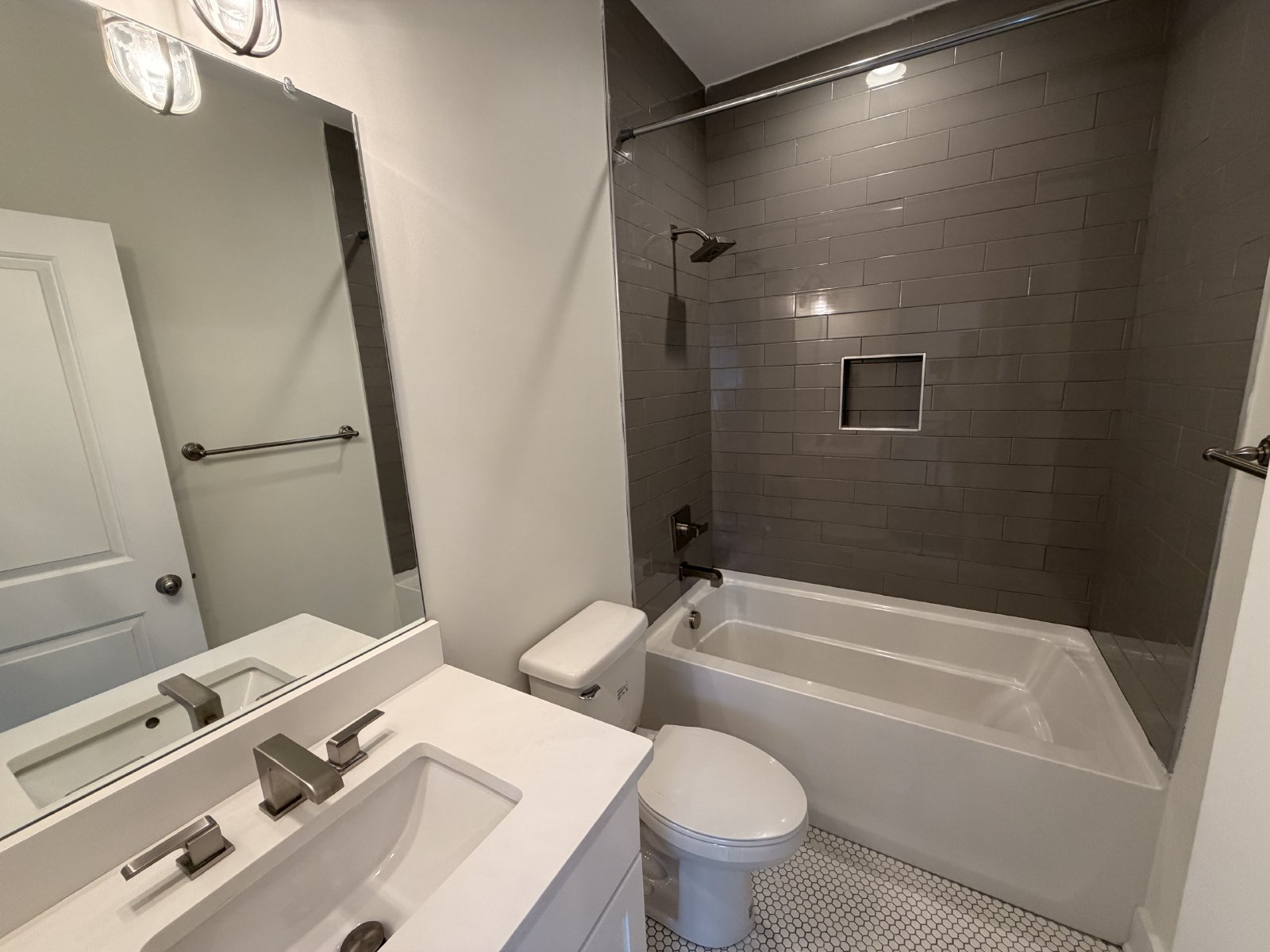 Beautiful Modern Home in Nashville Near the Fairgrounds property image