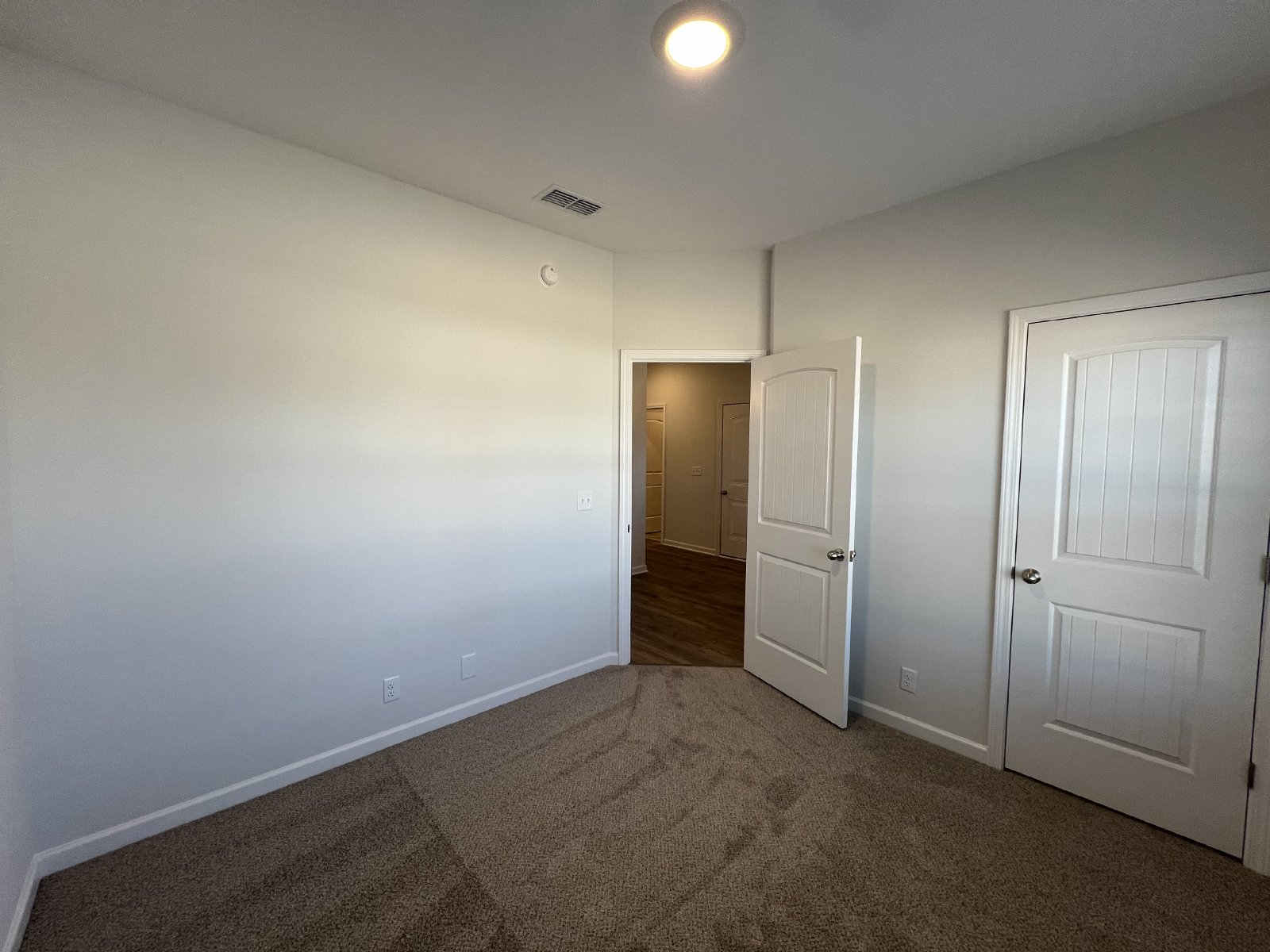 Gorgeous NEW CONSTRUCTION 3 BR 2 Bath Home - Right off Hwy 231 S. property image