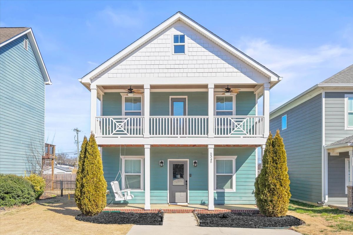 Your New Home! 3 Beds, 2.5 Baths, Hardwood Throughout, Fenced Back Yard, 3 Patios, + Community Pool! property image