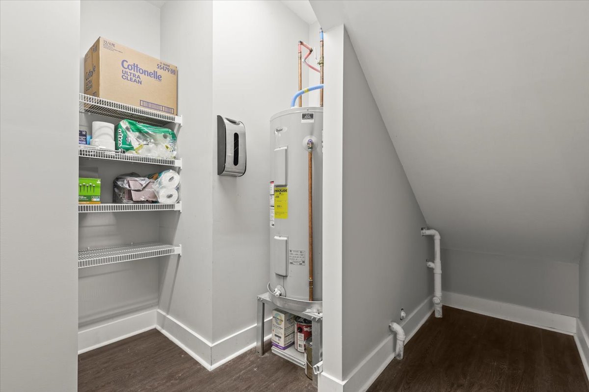 Your New Home! 3 Beds, 2.5 Baths, Hardwood Throughout, Fenced Back Yard, 3 Patios, + Community Pool! property image