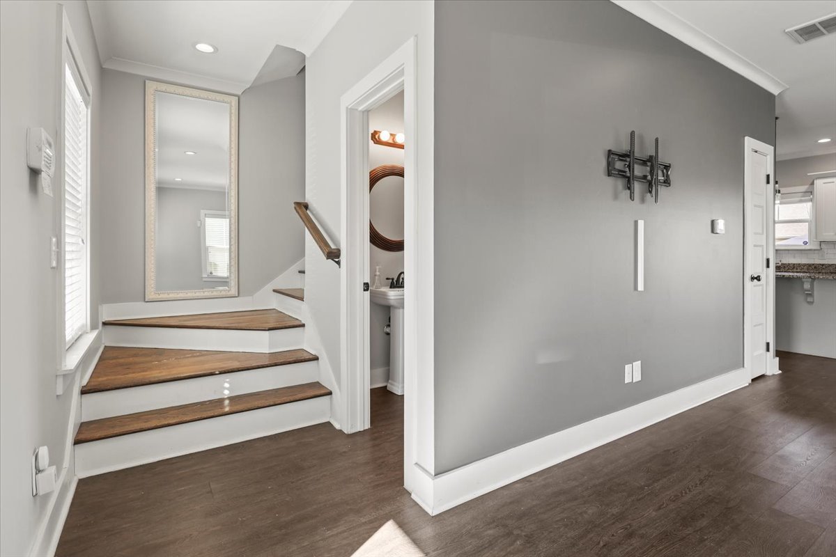 Your New Home! 3 Beds, 2.5 Baths, Hardwood Throughout, Fenced Back Yard, 3 Patios, + Community Pool! property image