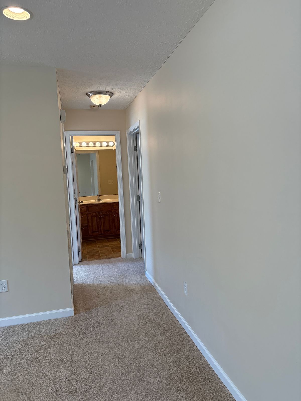 Spacious 3 Bedroom Home with Large Yard!! property image