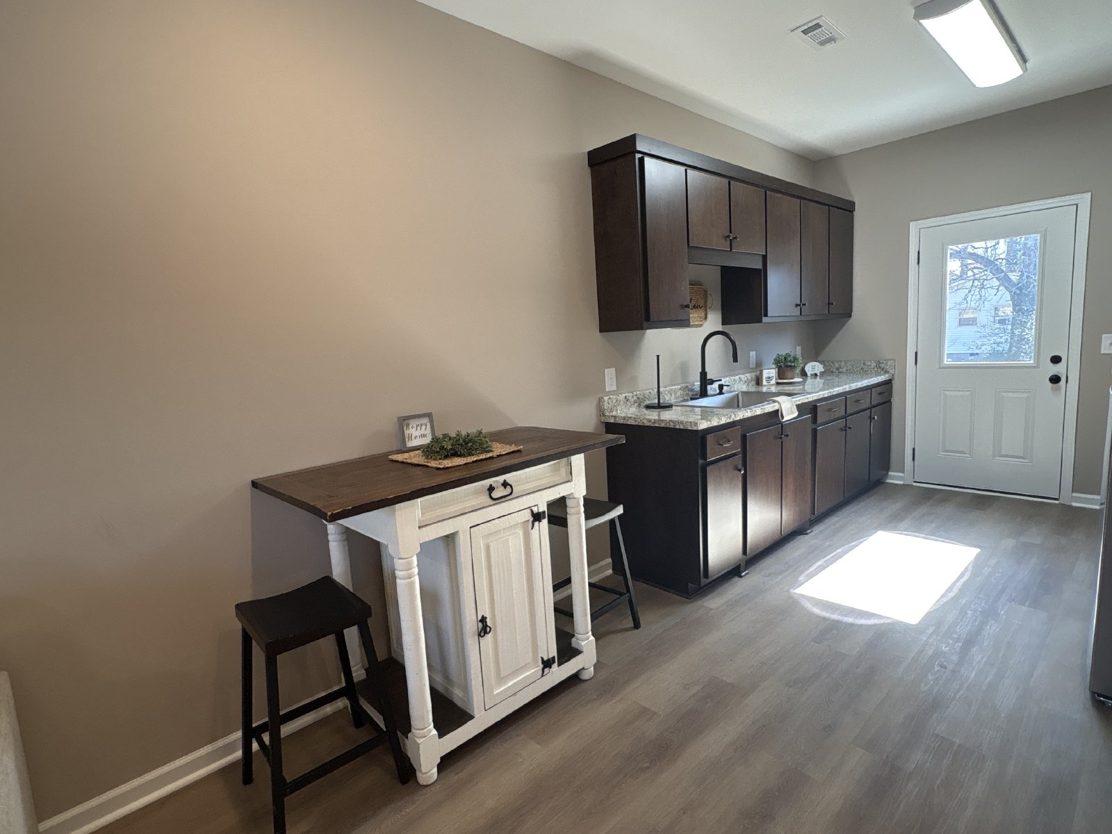 Brand New Garden Style Apartment in Tullahoma! property image