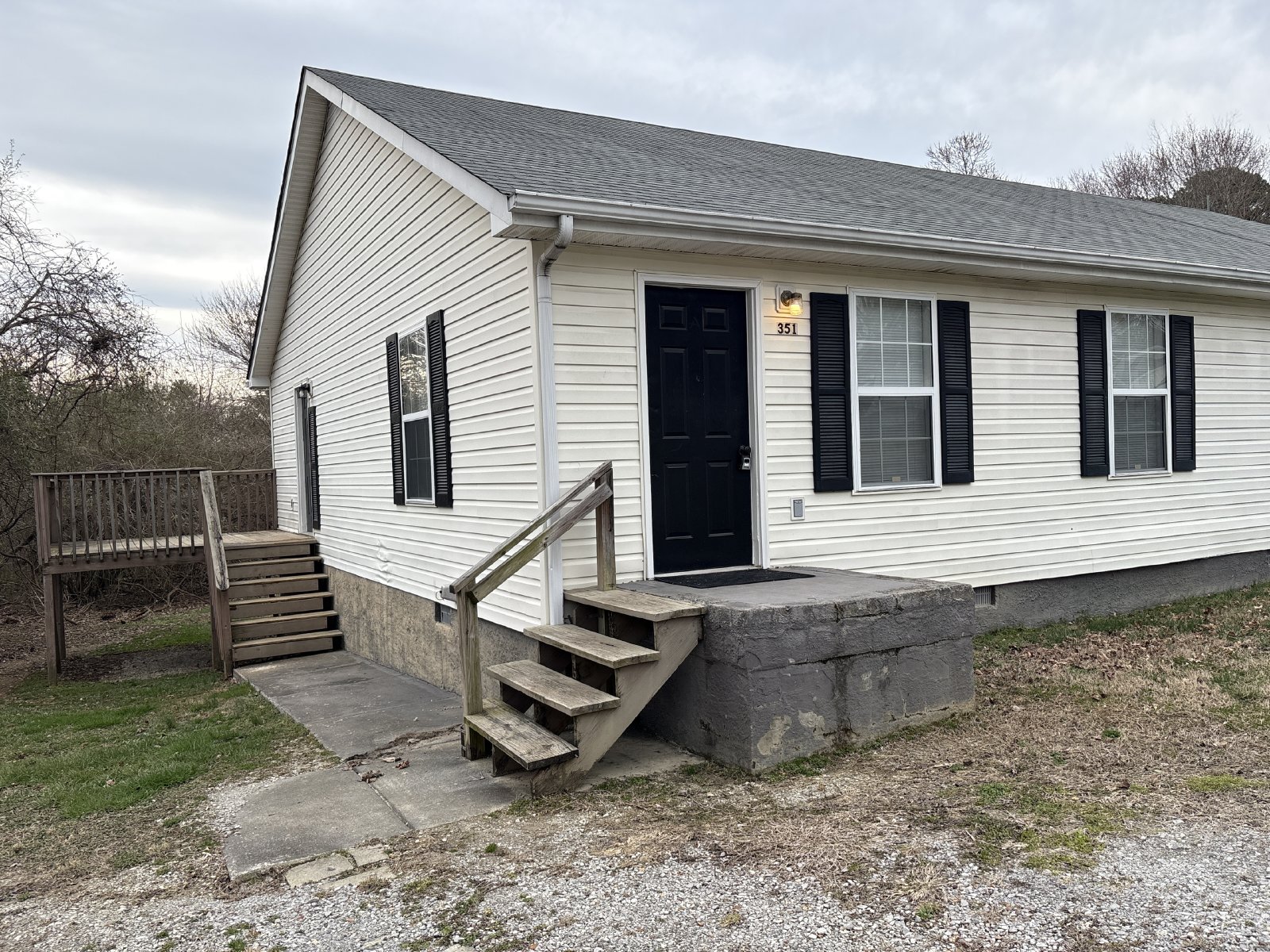 Spacious 2 Bedroom Duplex in Manchester! property image