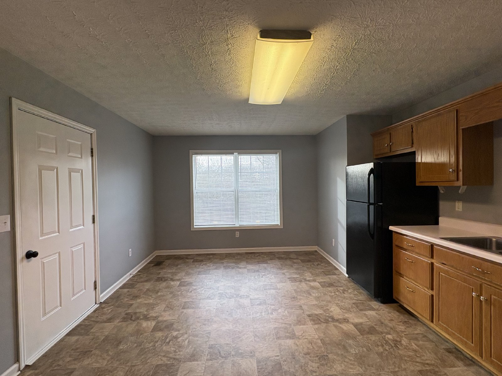 Spacious 2 Bedroom Duplex in Manchester! property image