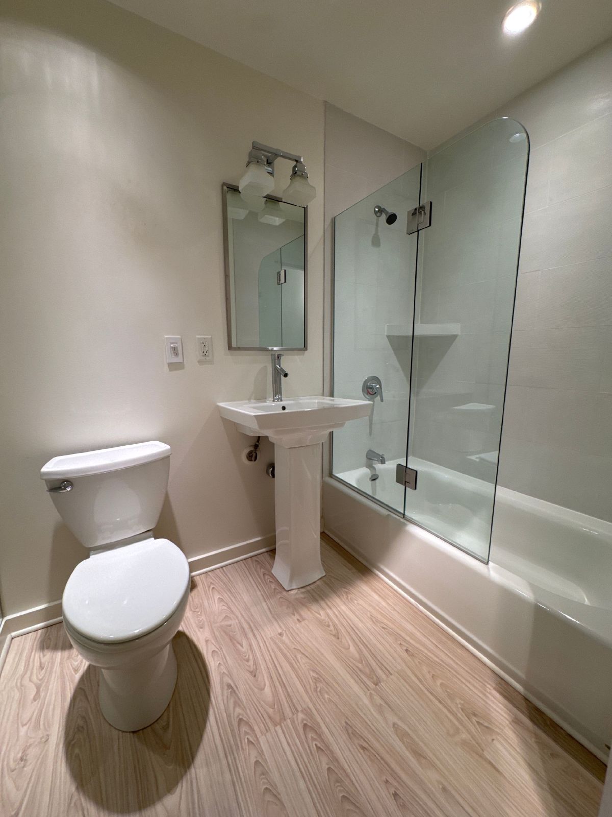 Iconic Kress Building 2BR Condo with Parking & Sound Panels property image